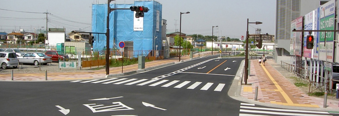写真：入間市／藤沢中央通り線（武蔵藤沢駅前）